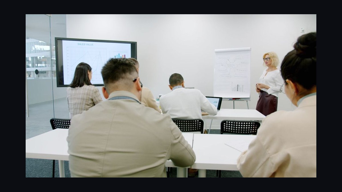 How do I hire a fractional VP of Sales in Tampa — figure 8
