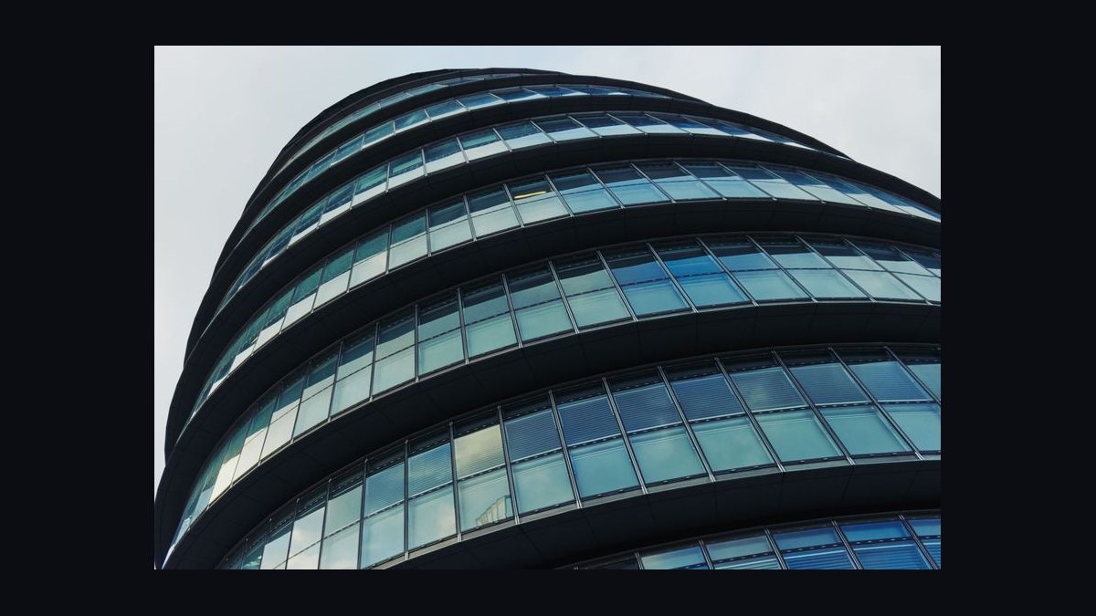 What KPIs should a fractional CRO own at a dev tools company in 2027?