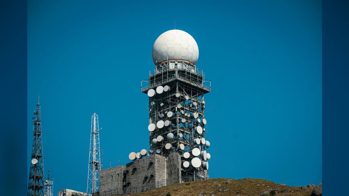 How does a fractional CRO fix forecasting at a telecom company in 2027 — figure 2
