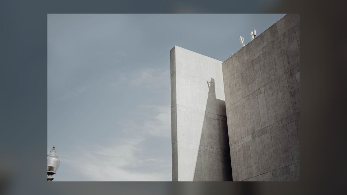 What KPIs should a fractional CRO own at a government contracting company — figure 4