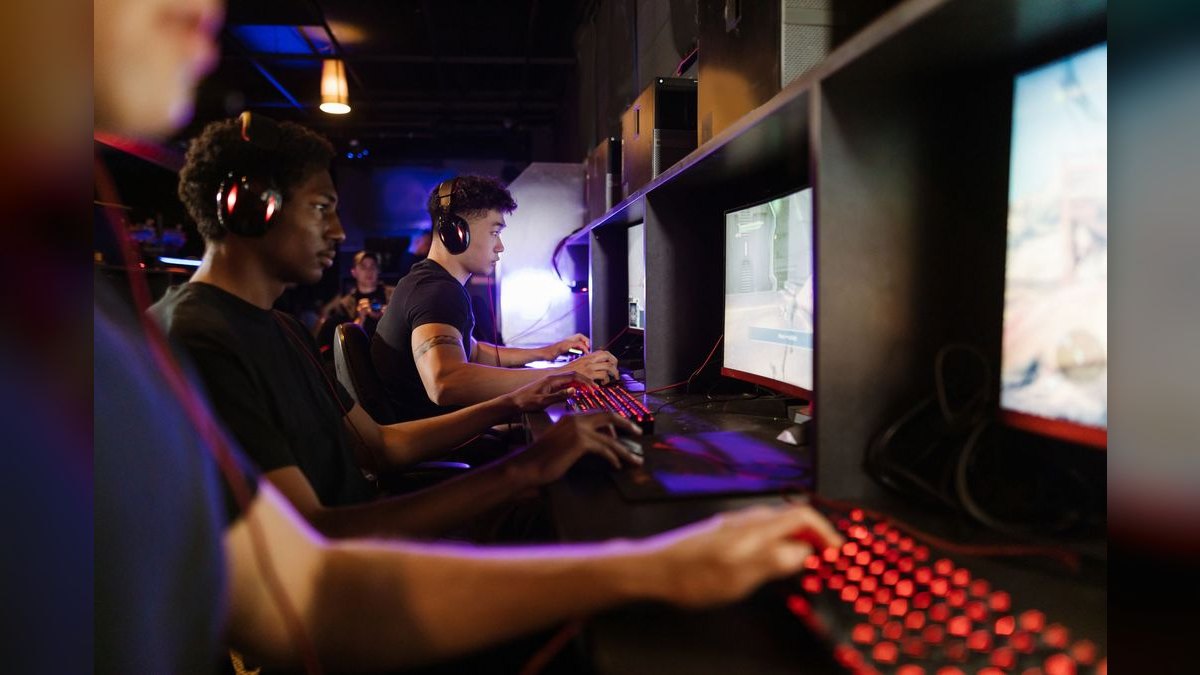 How do I hire an outsourced CRO for a gaming company in 2027?