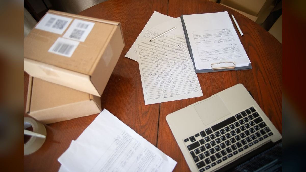 How do I hire an outsourced CRO for an e-commerce company in 2027?
