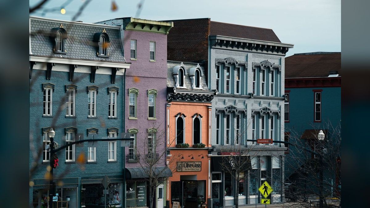 How do I find a fractional CRO in Hagerstown in 2027?