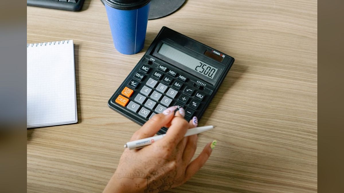 What does a fractional CRO cost in Waldorf — figure 4