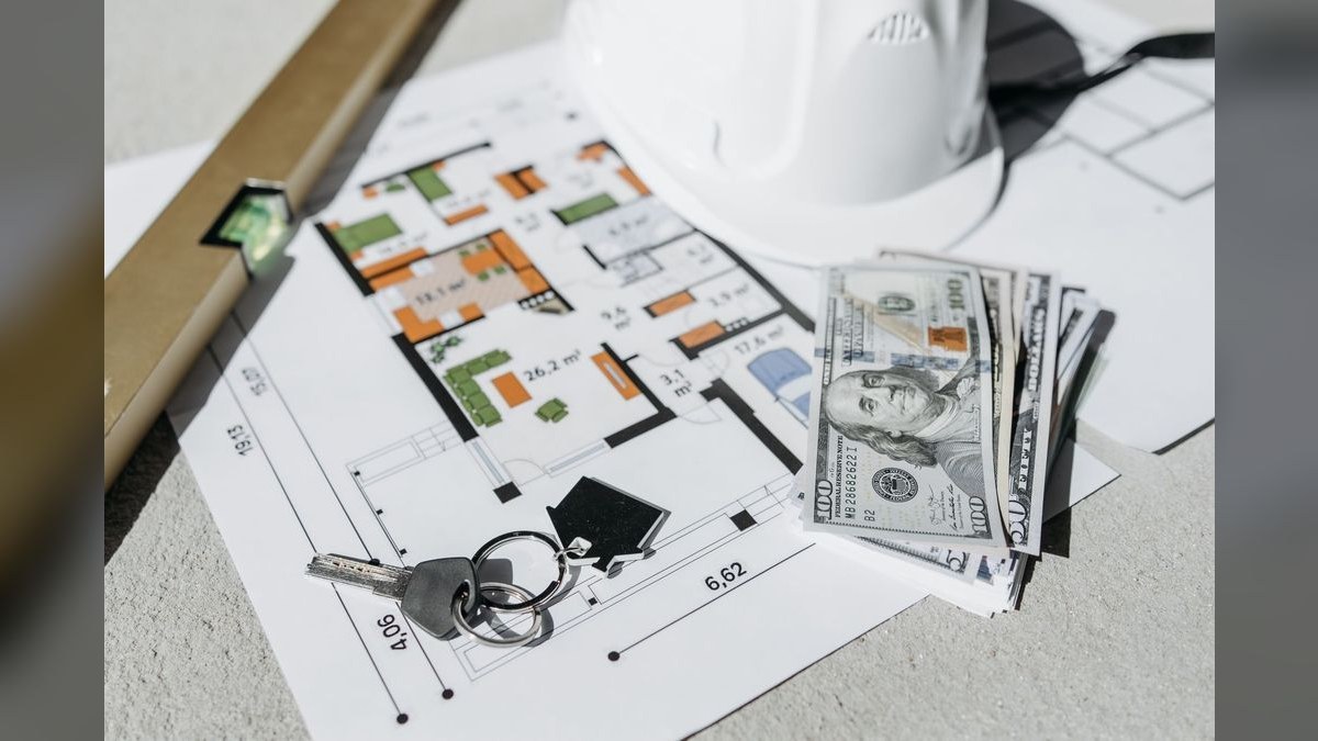 What does a fractional CRO cost in Crofton in 2027?