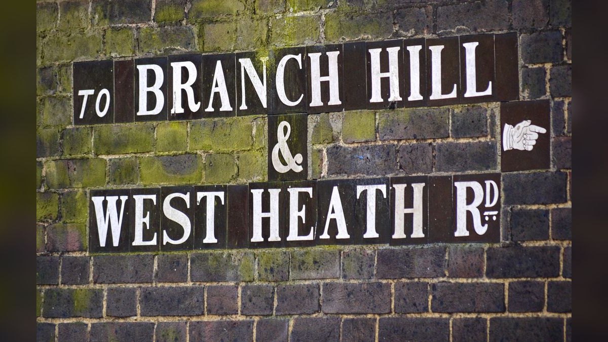 What does a fractional CRO cost in Hampstead in 2027?