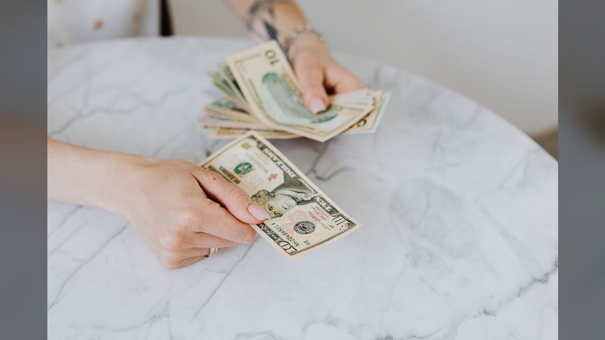 What does a fractional CRO cost in Springfield — figure 4