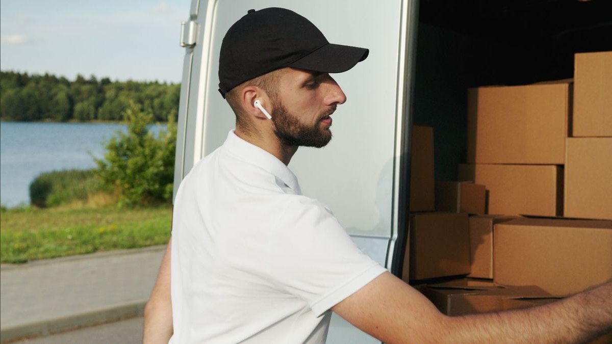 How do I hire an outsourced CRO for a logistics company — figure 3