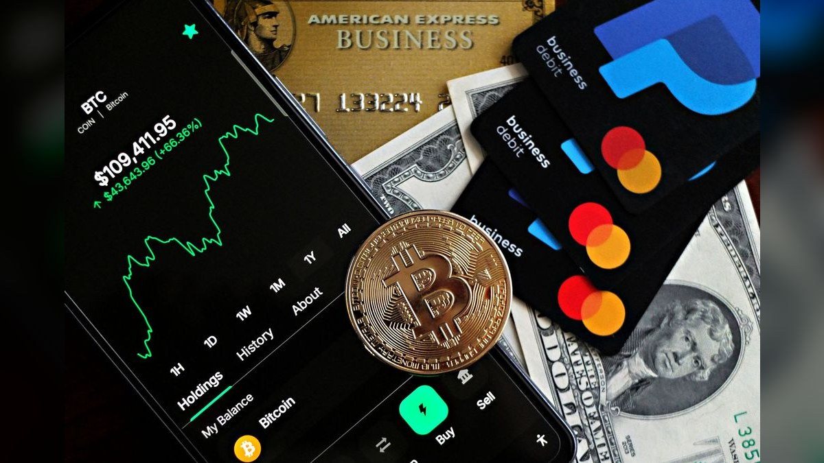 How do I hire an interim CRO for a fintech company in 2027?