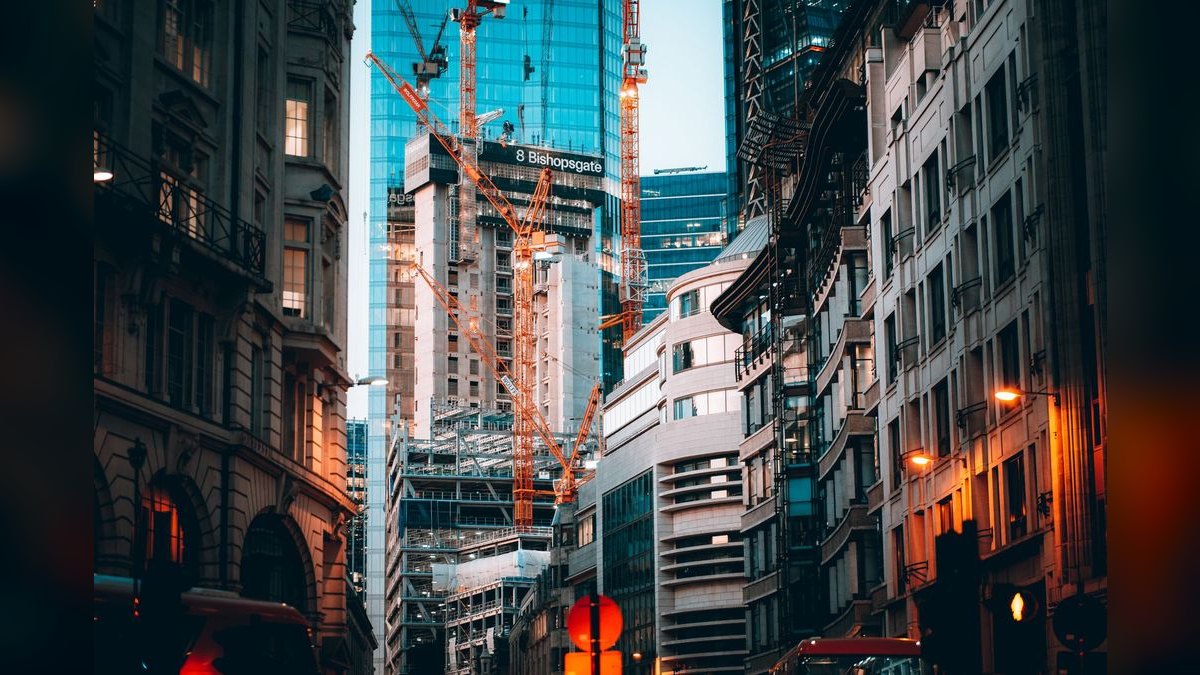 How do I hire an interim CRO for a proptech company — figure 5