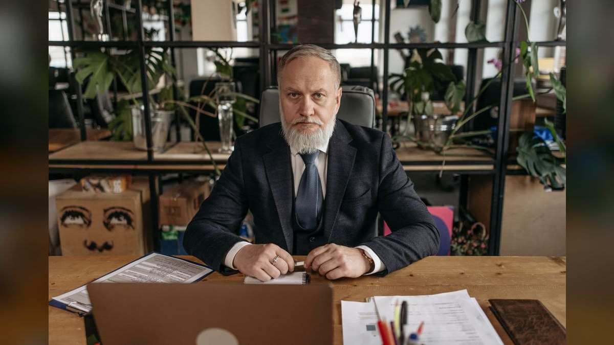 Where do I find a fractional VP of Sales in Omaha in 2027 — figure 3