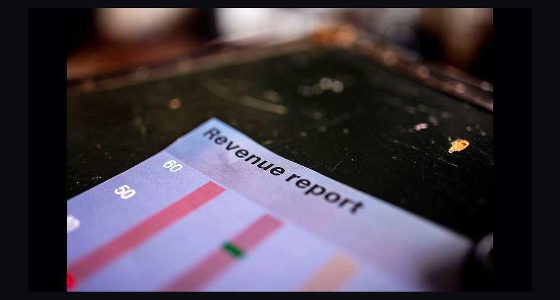 What does a fractional Chief Revenue Officer engagement cost in Arizona in 2027?