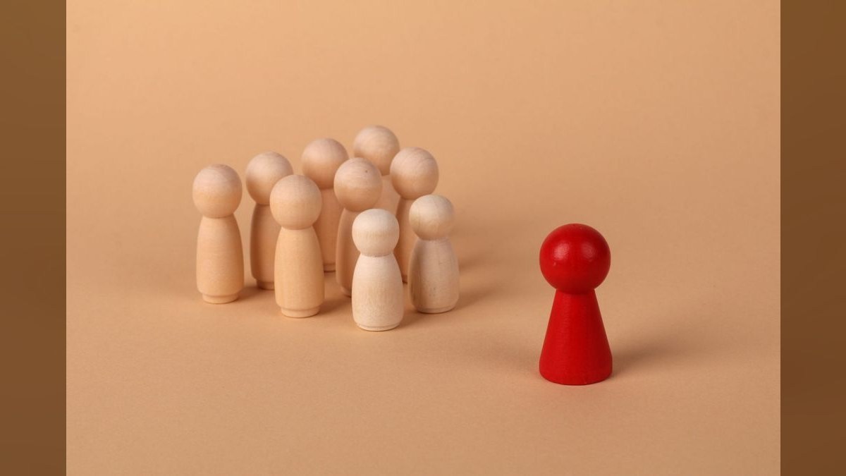 Does a $10M–$50M ARR services business need a CRO or a RevOps leader first in 2027?