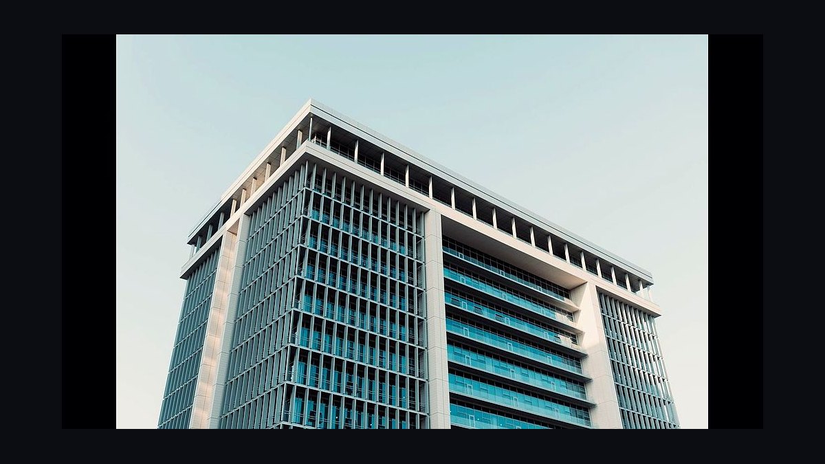 Where do I find a fractional CRO in Tucson in 2027 — figure 4
