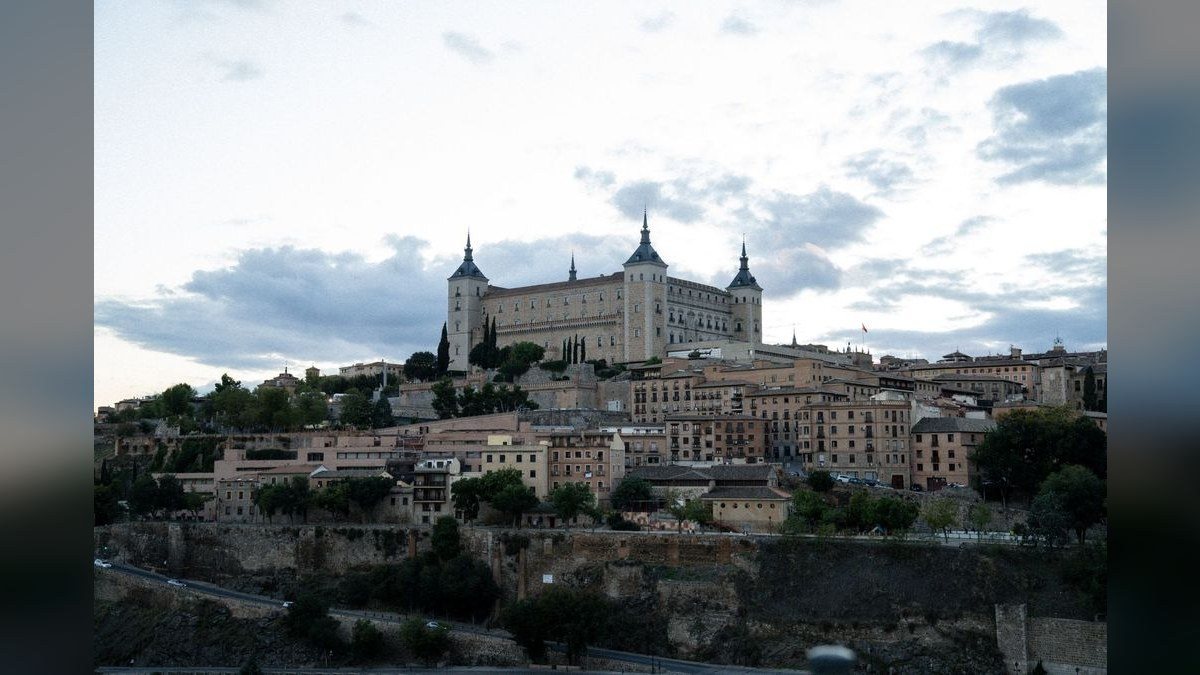 How do I hire a fractional CRO in Toledo in 2027?