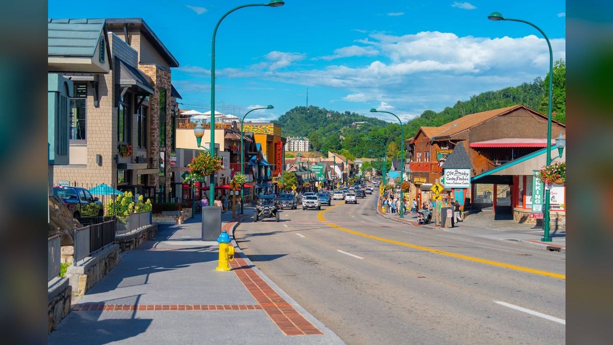 How do I hire a fractional CRO in Huntsville in 2027?