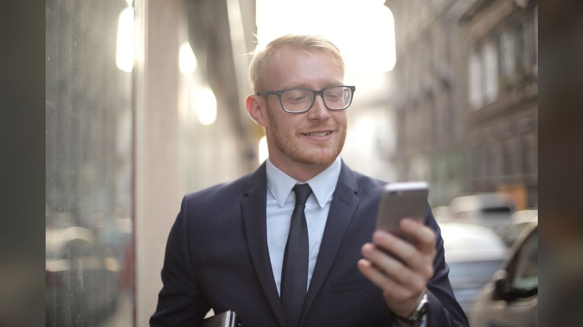 How do I hire a fractional CRO in Mobile in 2027?