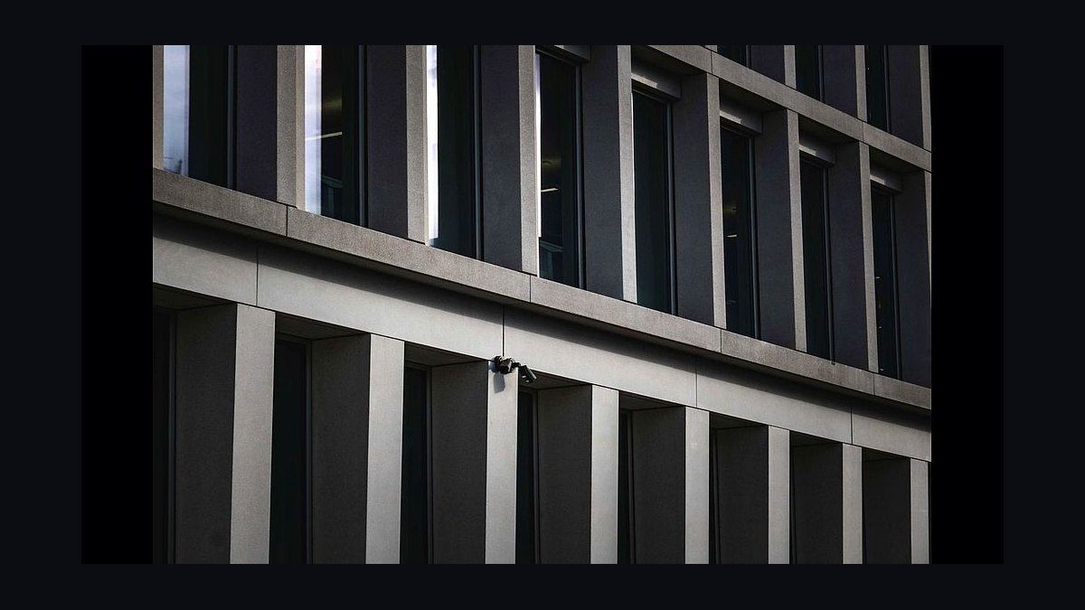 How do I hire a fractional CRO in Manchester in 2027 — figure 4