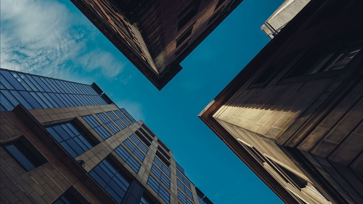 What does a fractional CRO do for a proptech business — figure 2