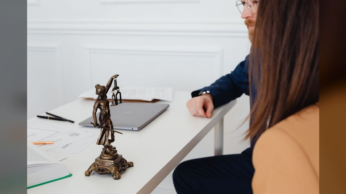 What does a fractional CRO do for a legaltech business — figure 3