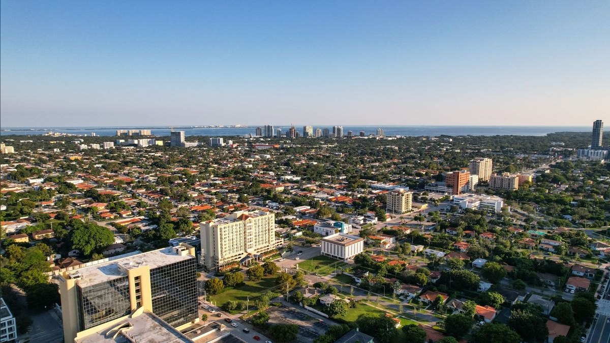 Top 10 Best Suburbs of Miami, Florida