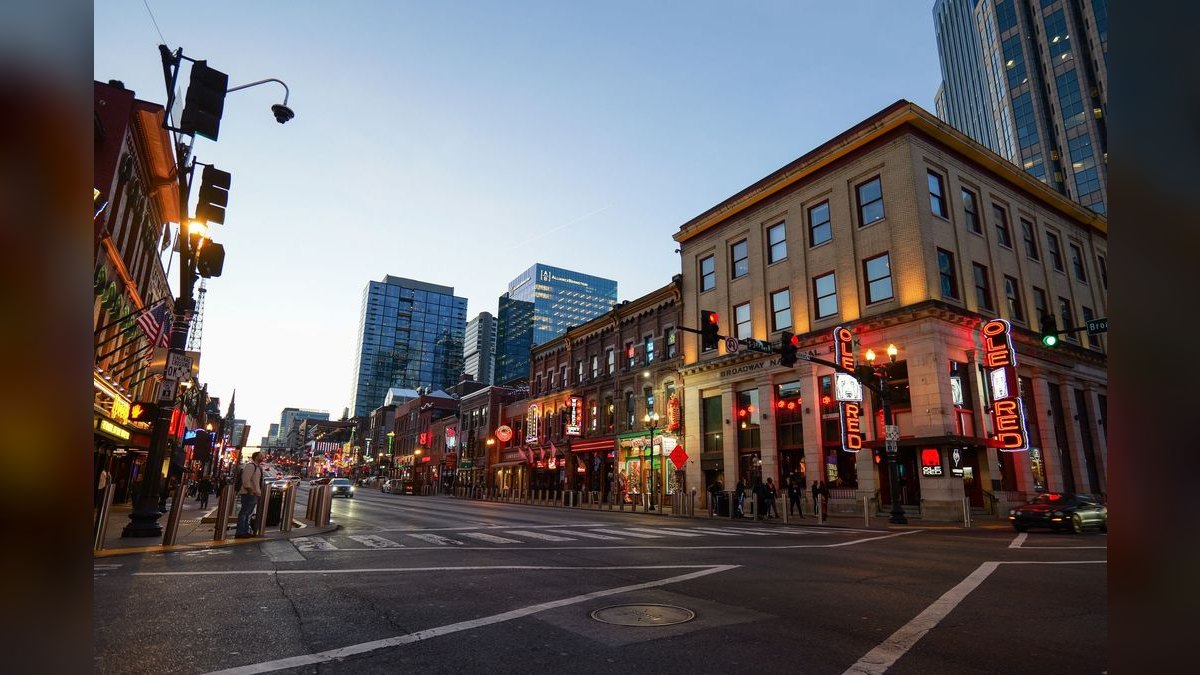Top 10 Best Towns to Live in America — figure 1