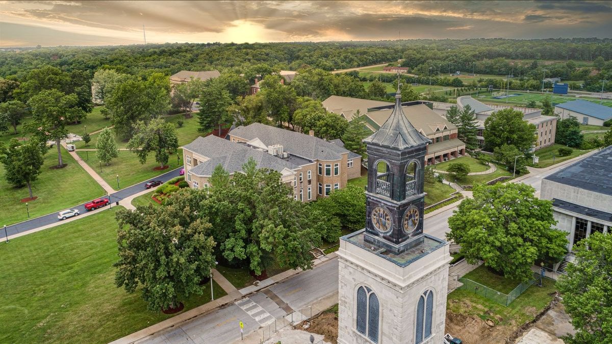 Top 10 Best College Towns in America — figure 1