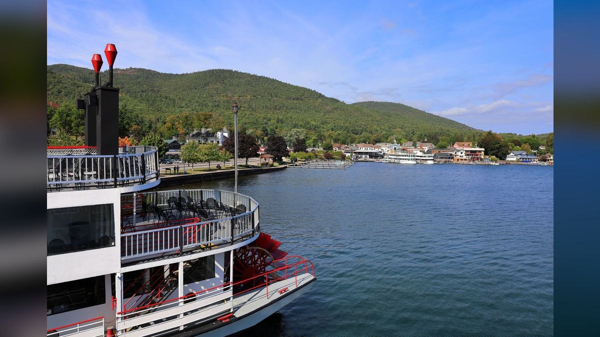Top 10 Best Lake Towns in America — figure 5