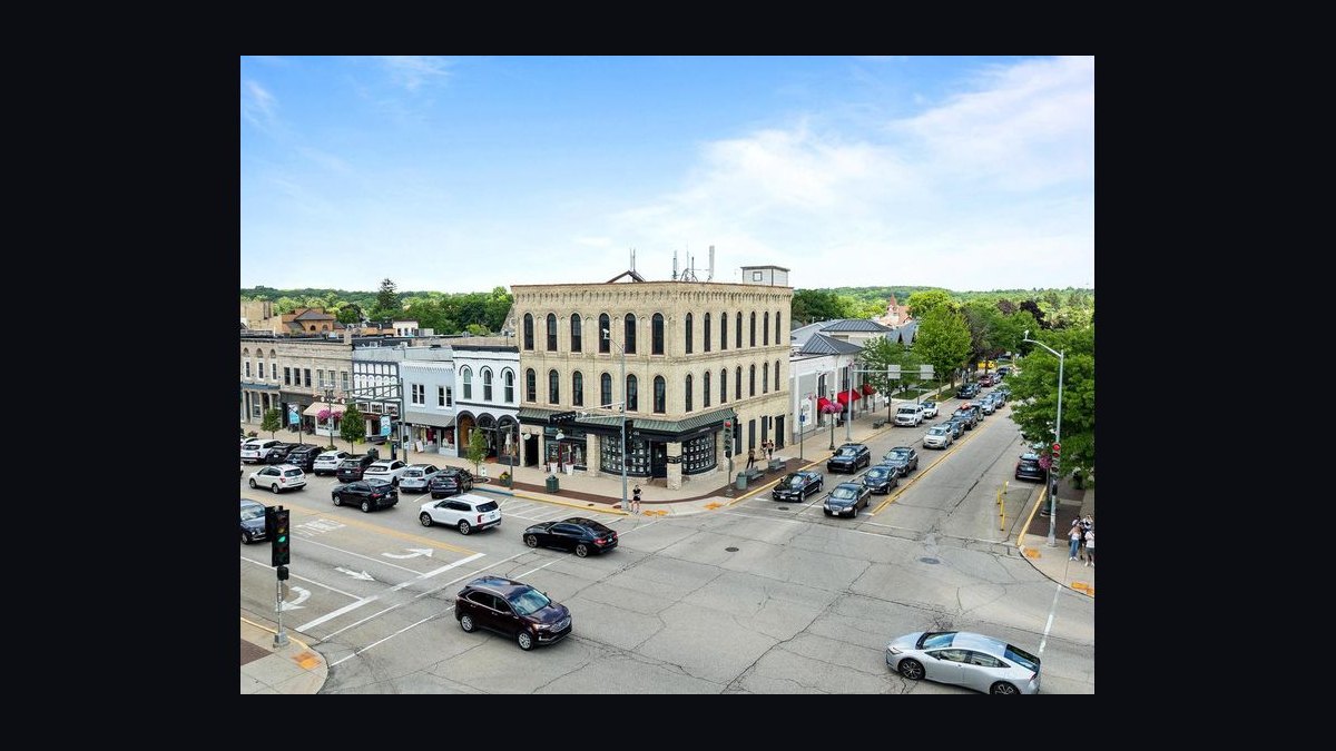 Top 10 Best Lake Towns in America in 2027