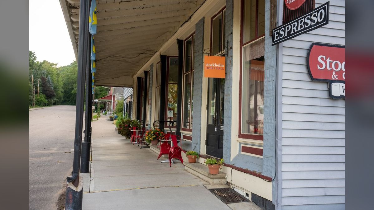 Top 10 Best Walkable Small Towns in America — figure 5