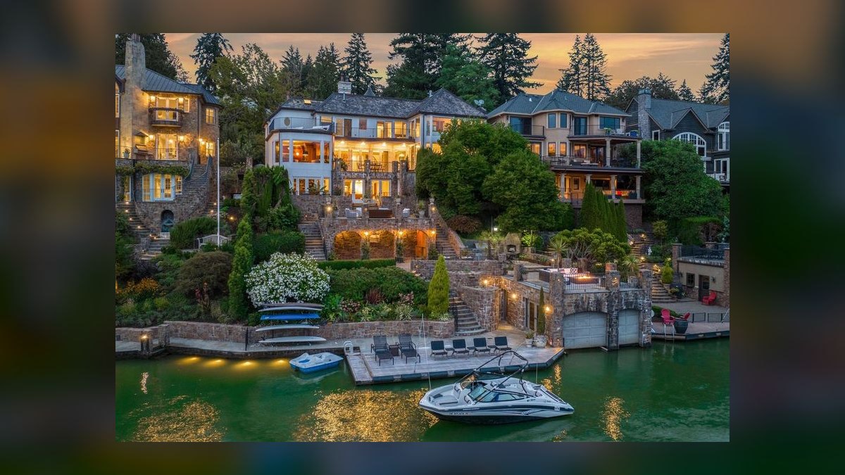 Top 10 Best Suburbs of Portland, Oregon in 2027