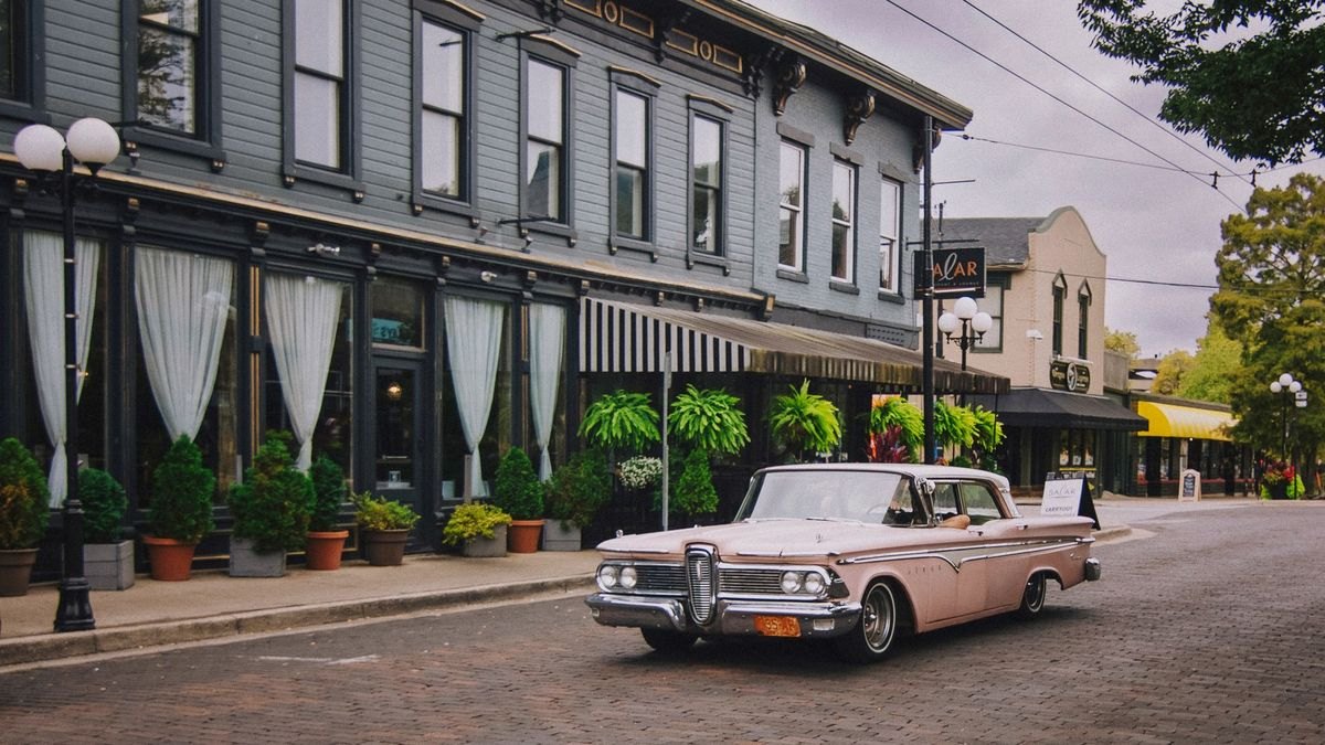 10 Best Small Towns to Retire in 2027 (Affordable, Walkable, Charming) — figure 3
