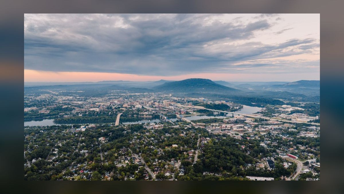 How does Tennessee's unique geography, from the Mississippi Delta to the Great Smoky Mountains, shape its distinct regional cuisines, music scenes, and cultural identities — figure 6