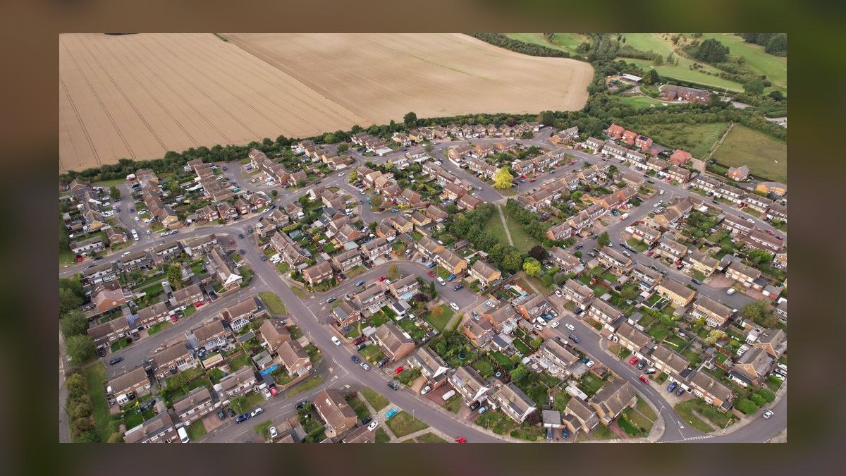 What should you know before investing in Towns in 2027 — figure 6