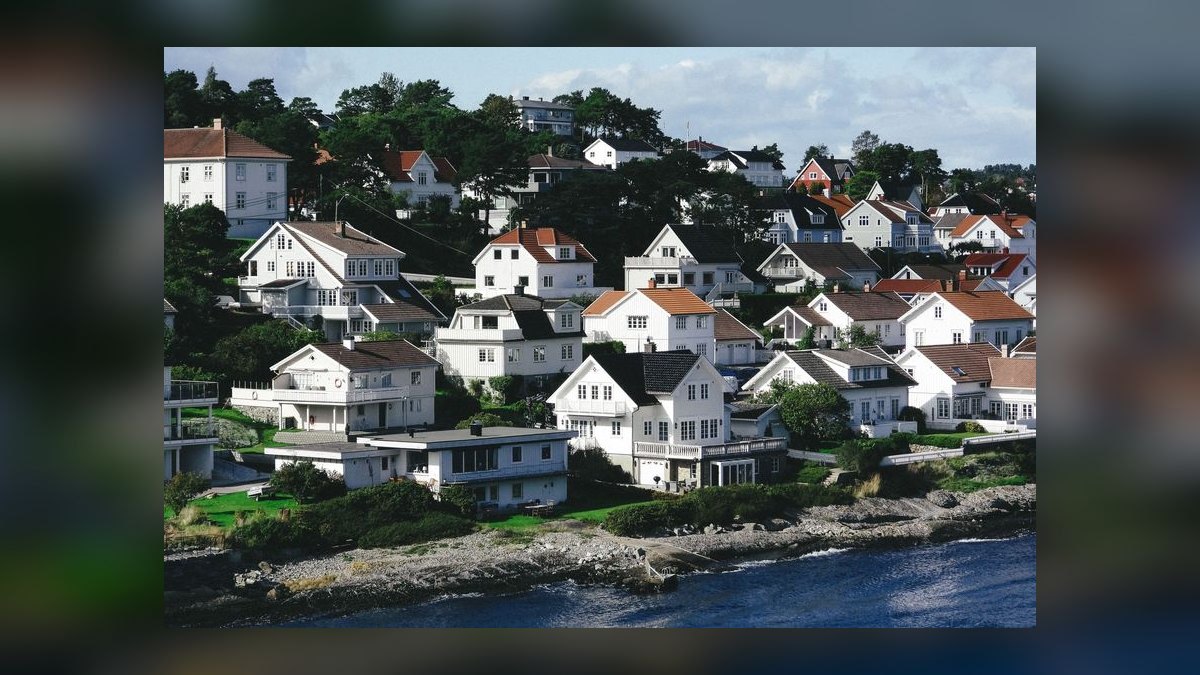 What should you know before investing in Towns in 2027 — figure 8