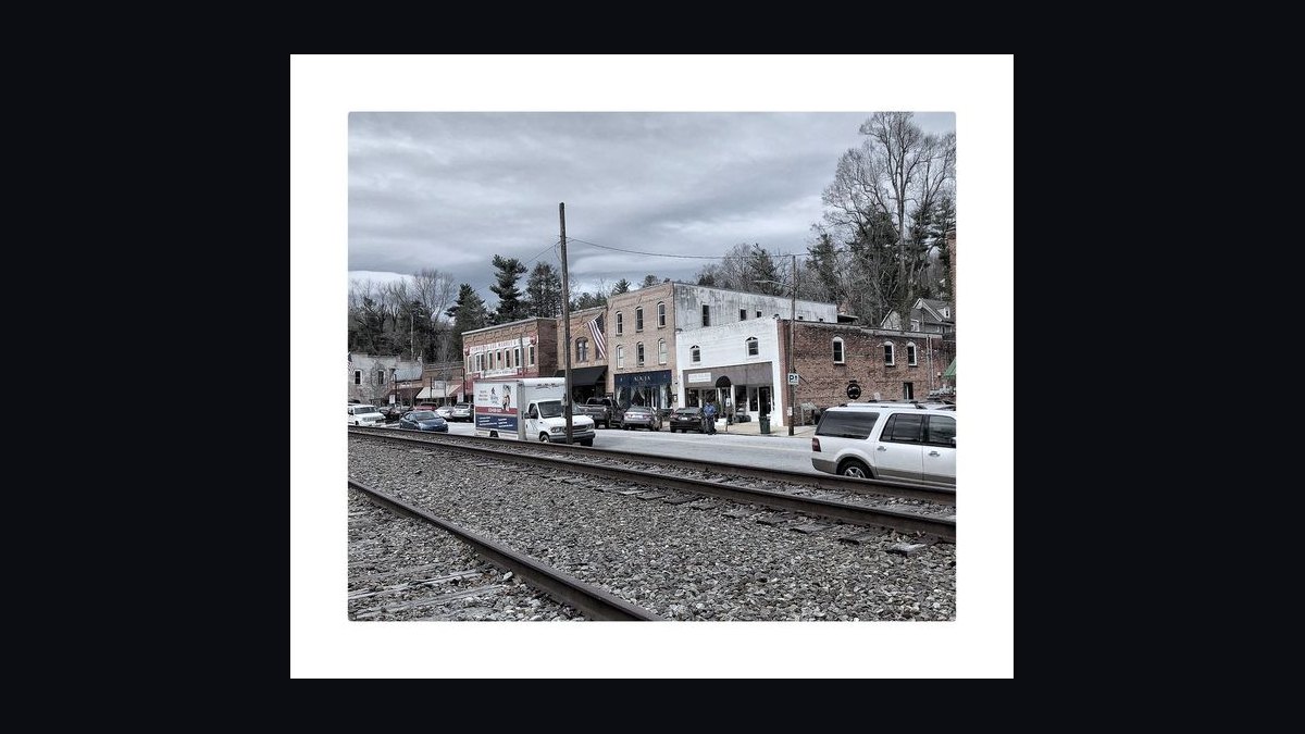 When is the best time to buy a home in a small town in 2027 — figure 9