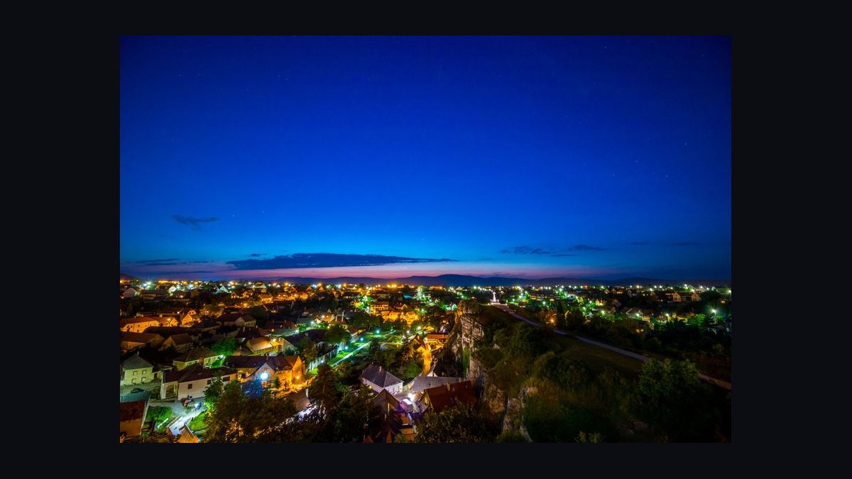 How Much Does It Cost to Buy a Home in a Small Town in 2027 — figure 3