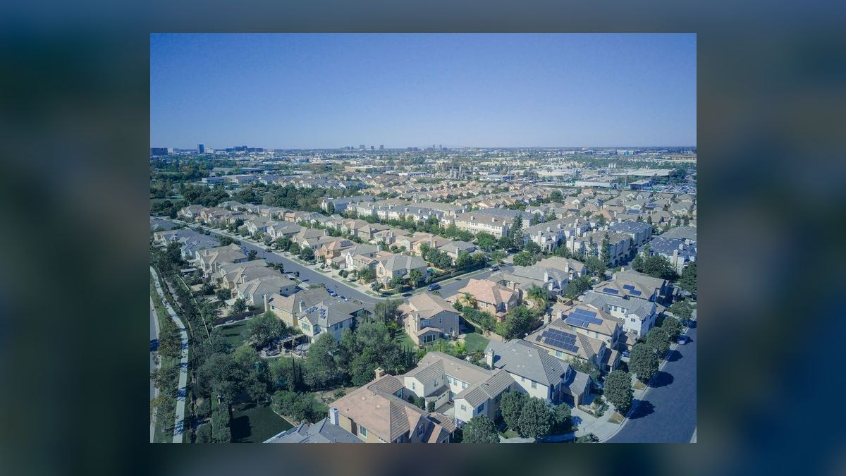 What Is the Average Home Price in a Suburb in 2027 — figure 10