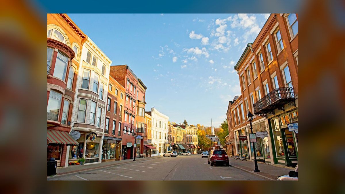 Top 10 Retirement Towns in Illinois in 2027