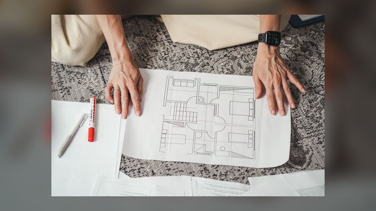 How do you design a unit plan that naturally incorporates spiral review — figure 3