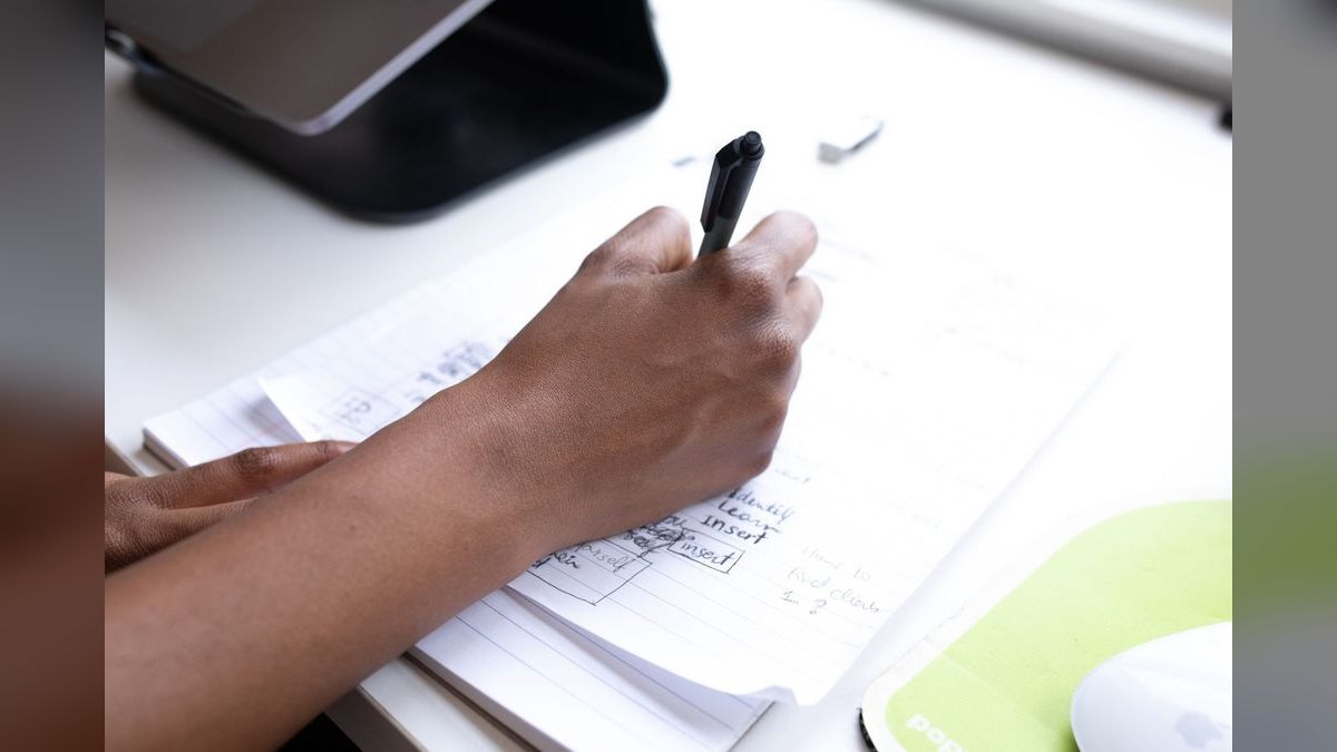 What are the best strategies for grading essays without taking them home in 2027 — figure 6