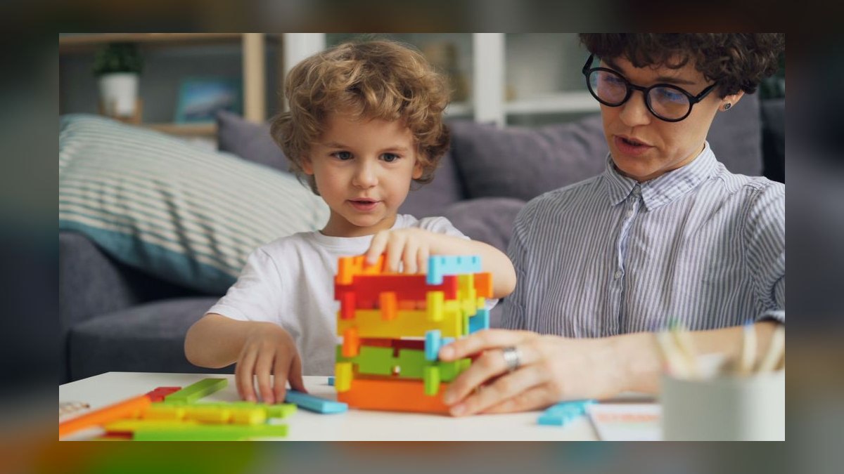 How do you build a weekly parent update email template that takes less than five minutes to personalize in 2027 — figure 10