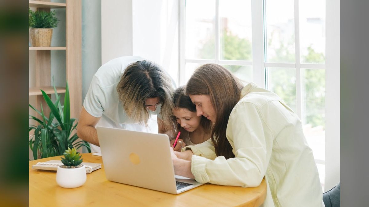 What are the most effective parent communication tools for elementary teachers in 2027 — figure 4