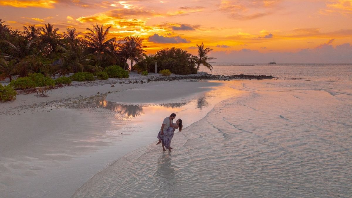 Top 10 Honeymoon Destinations in 2027 — figure 1