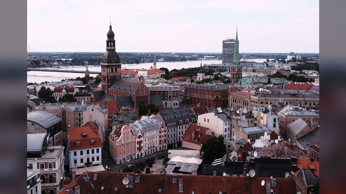 Top 10 European Cities to Visit in 2027 — figure 6