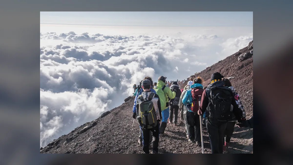Top 10 Hiking Trails in the World in 2027 — figure 10
