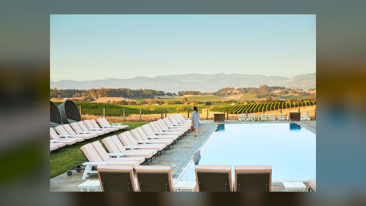 Top 10 Romantic Weekend Getaways in the US in 2027 — figure 1