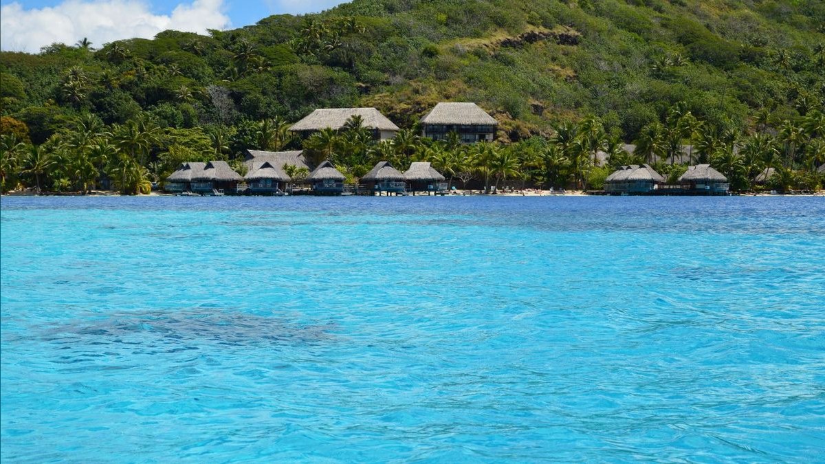 The 10 Best Overwater Resorts in Tahiti & the South Pacific (Fiji, Cook Islands & Beyond) in 2027 — figure 4