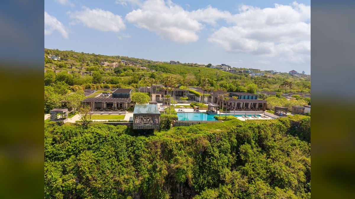 The 10 Best Luxury Resorts in Bali for Couples & Honeymooners in 2027 — figure 4
