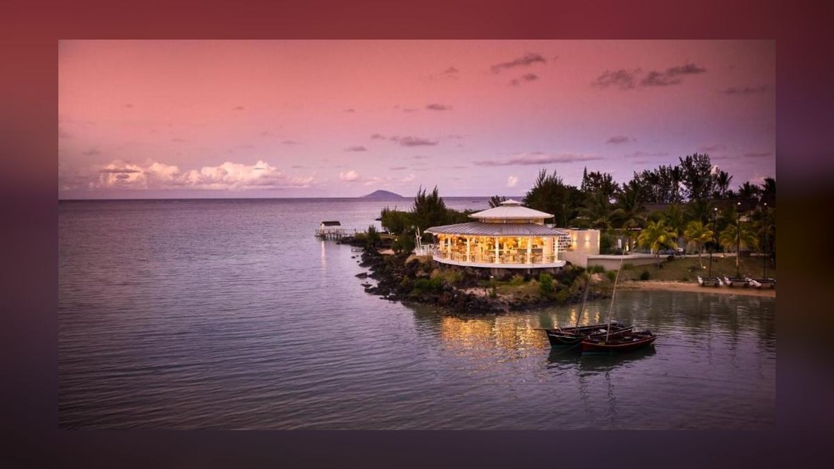 The 10 Best Overwater Villa Resorts in Zanzibar, Mauritius & the Indian Ocean in 2027 — figure 7